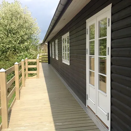 Ny Istandsat Traehus I Givskud *