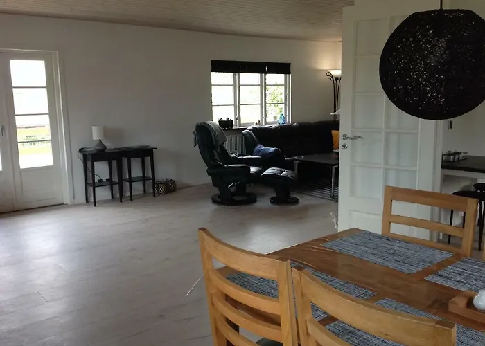 Prázdninový dům Ny Istandsat Traehus I Givskud Give