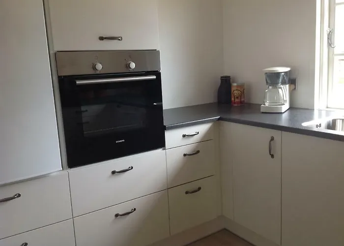 Ny Istandsat Traehus I Givskud * Give