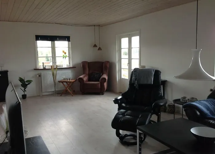 Prázdninový dům Ny Istandsat Traehus I Givskud Give