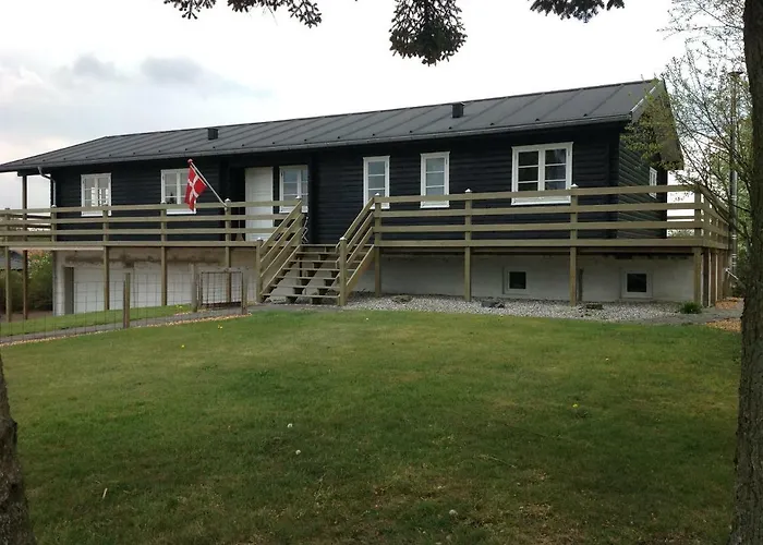 Holiday home Ny Istandsat Traehus I Givskud Give